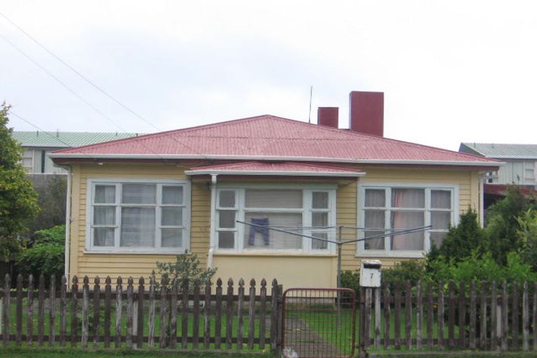 Photo of property in 7a Randwick Crescent, Moera, Lower Hutt, 5010
