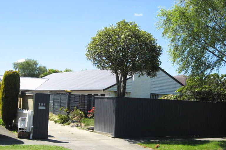 Photo of property in 284 Memorial Avenue, Burnside, Christchurch, 8053