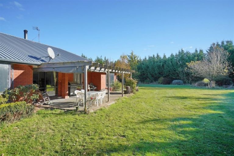 Photo of property in 237 School Road, West Eyreton, Rangiora, 7475
