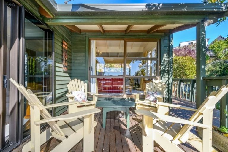 Photo of property in 6 Malcolm Place, Britannia Heights, Nelson, 7010