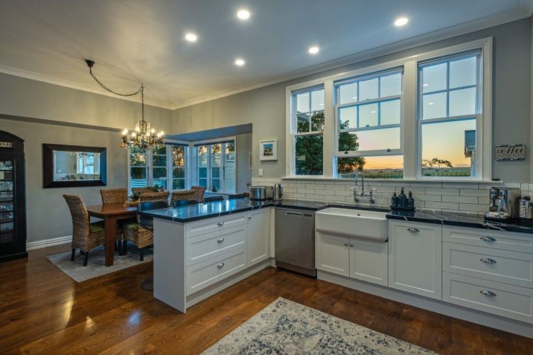 Photo of property in 1807 Kimbolton Road, Kiwitea, Feilding, 4777