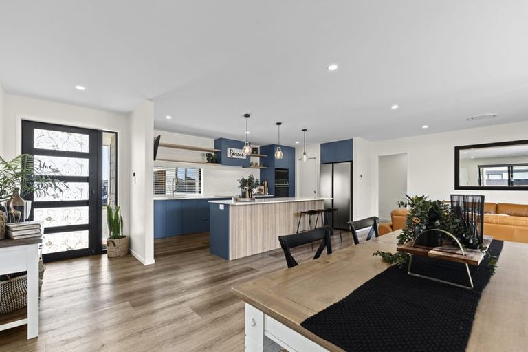 Photo of property in 25 Papawhero Drive, Bell Block, New Plymouth, 4312