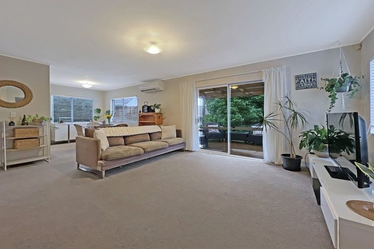 Photo of property in 15/24 Eastglen Road, Glen Eden, Auckland, 0602