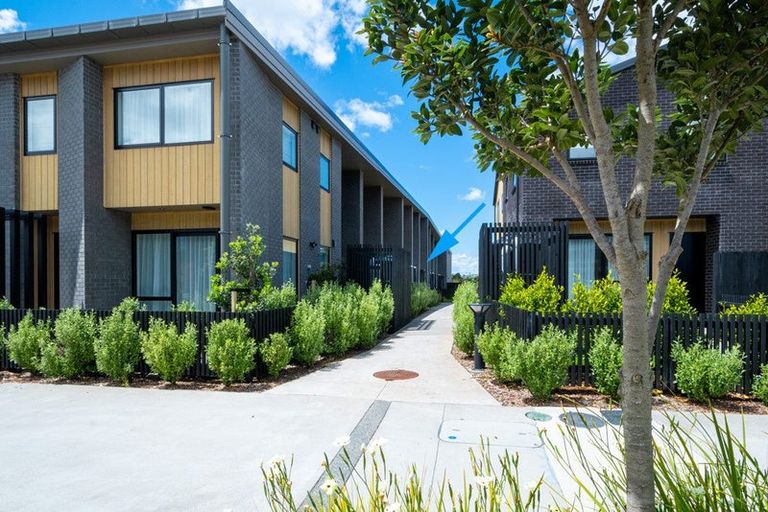 Photo of property in 8 Arvo Lane, Hobsonville, Auckland, 0616