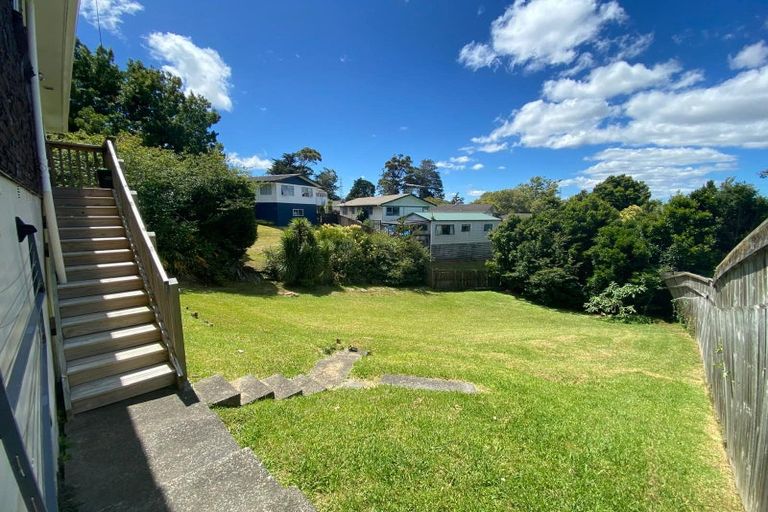Photo of property in 4 Kilcar Place, Massey, Auckland, 0614