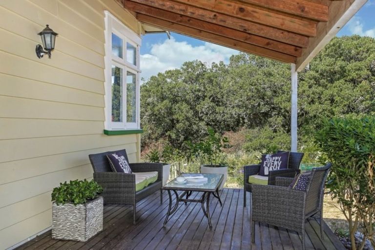 Photo of property in 295 Settlement Road, Puni, Pukekohe, 2678