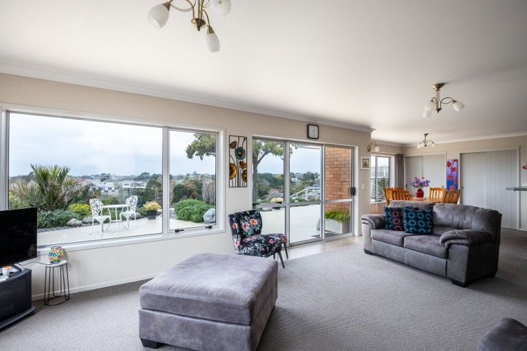 Photo of property in 11f Lemont Place, Westown, New Plymouth, 4310