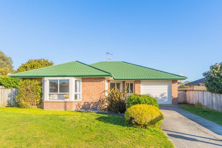 Photo of property in 13 Sunburst Court, Paraparaumu Beach, Paraparaumu, 5032