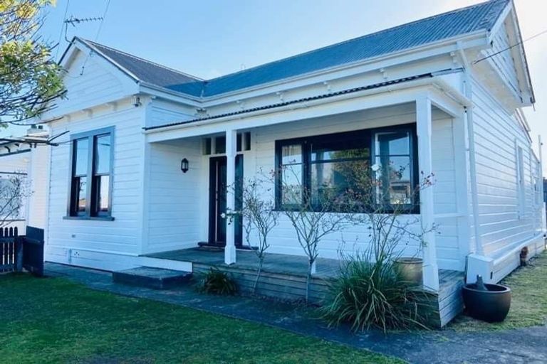 Photo of property in 9 Burton Avenue, Whanganui East, Whanganui, 4500