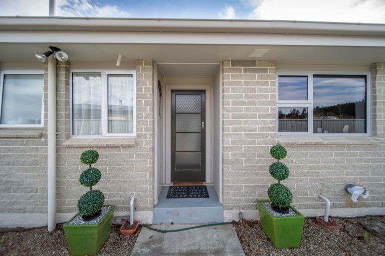 Photo of property in 77 Russell Street, Alexandra, 9320