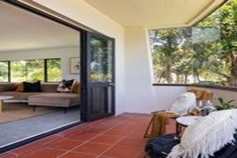 Photo of property in Norfolk Apartments, 7 Ramsgate Terrace, Mairangi Bay, Auckland, 0630