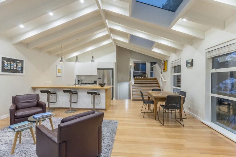 Photo of property in 2 Ludlam Street, Seatoun, Wellington, 6022