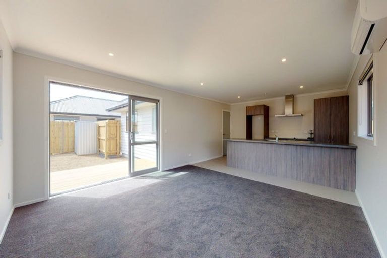 Photo of property in 15a Westminster Road, Wainuiomata, Lower Hutt, 5014