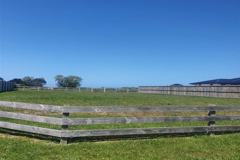 Photo of property in 100 Sutherland Drive, Kaiapoi, 7630