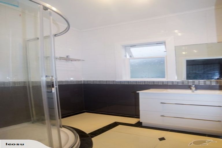 Photo of property in 118a Waiwhetu Road, Waterloo, Lower Hutt, 5011