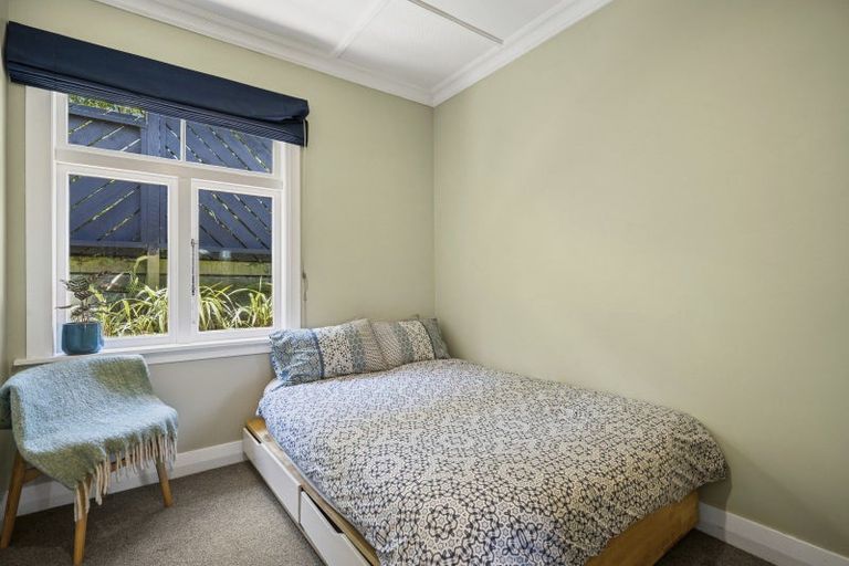 Photo of property in 220 Karori Road, Karori, Wellington, 6012