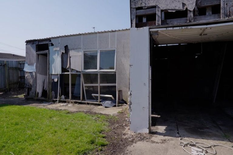 Photo of property in 19 Melbourne Street, South Dunedin, Dunedin, 9012