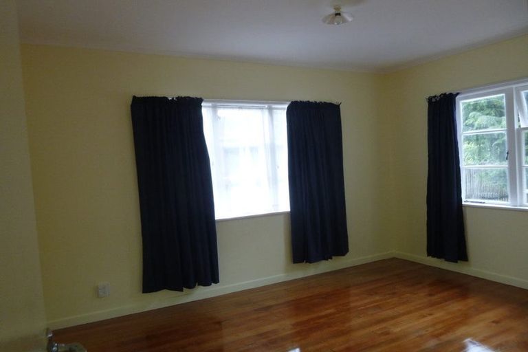 Photo of property in 3/2090 Great North Road, Avondale, Auckland, 0600
