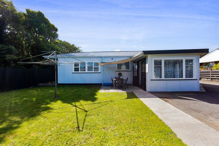 Photo of property in 59 Camberwell Road, Hawera, 4610