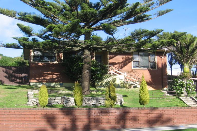 Photo of property in 138 Te Pene Avenue, Titahi Bay, Porirua, 5022