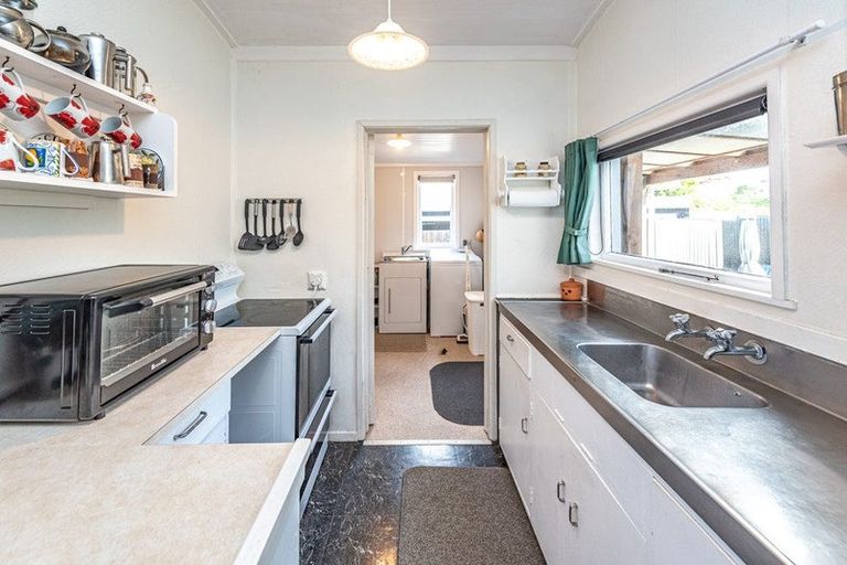 Photo of property in 14 Hakeke Street, Whanganui East, Whanganui, 4500