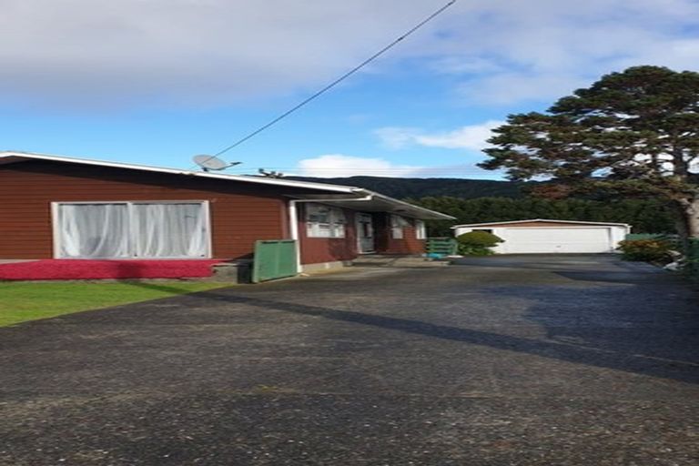 Photo of property in 69 Karamu Crescent, Wainuiomata, Lower Hutt, 5014