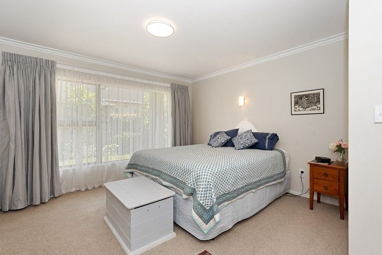 Photo of property in 8a Tamihana Avenue, Fairfield, Hamilton, 3214