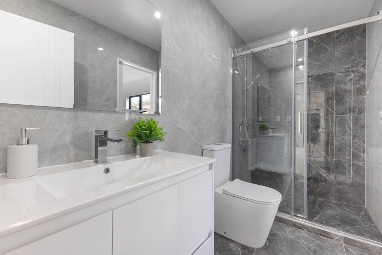 Photo of property in 50a Heybridge Street, Manurewa, Auckland, 2102