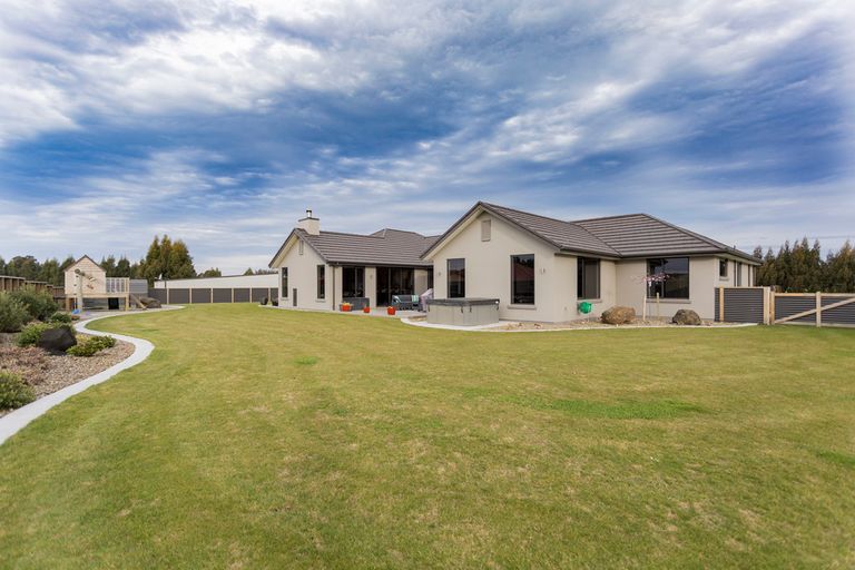 Photo of property in 33d Charles Street, Weston, Oamaru, 9401