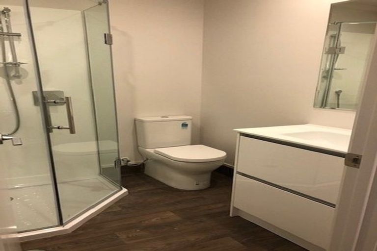 Photo of property in 2/9 Marlene Avenue, Te Atatu South, Auckland, 0610