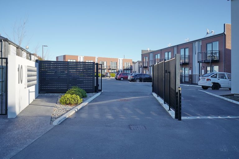 Photo of property in 4/14 Buffon Street, Waltham, Christchurch, 8023