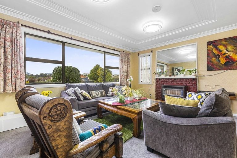 Photo of property in 35 Robertson Street, Glenholme, Rotorua, 3010