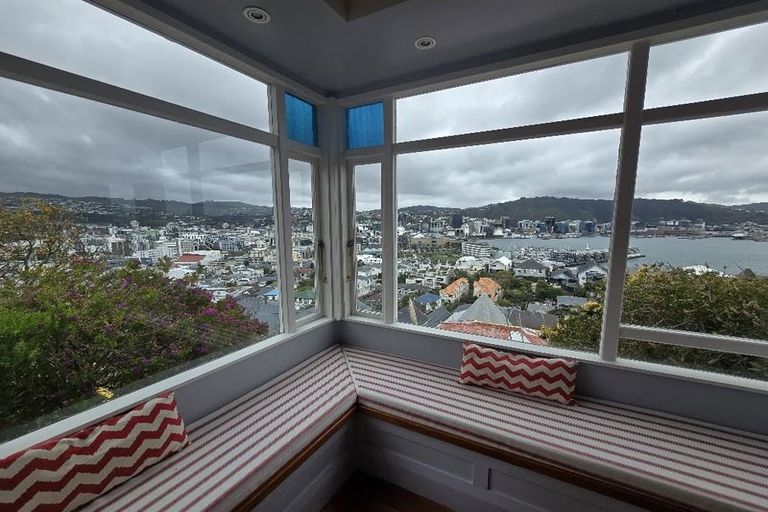 Photo of property in 11 Mcintyre Avenue, Mount Victoria, Wellington, 6011