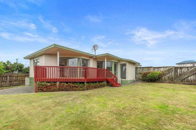 Photo of property in 5 Burnt Oak Drive, Pyes Pa, Tauranga, 3112