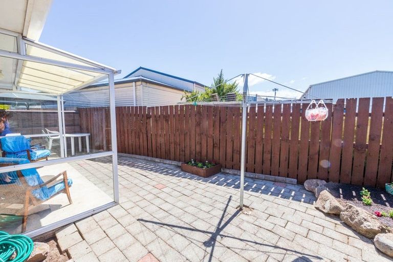 Photo of property in 14f Wesley Street, South Dunedin, Dunedin, 9012