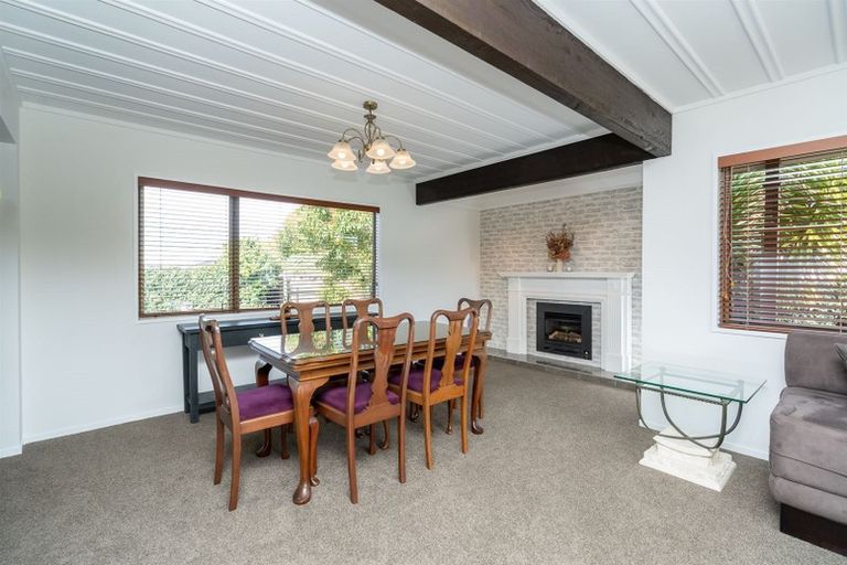 Photo of property in 92 Glen Lynne Avenue, Queenwood, Hamilton, 3210