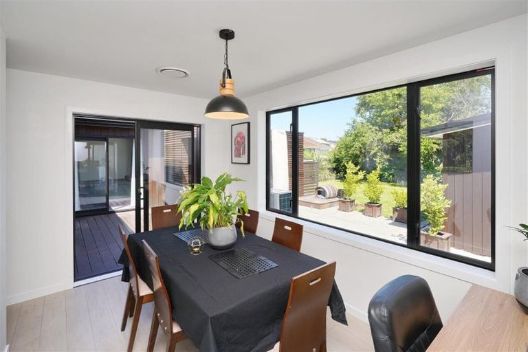 Photo of property in 17 Belfield Street, Dallington, Christchurch, 8061