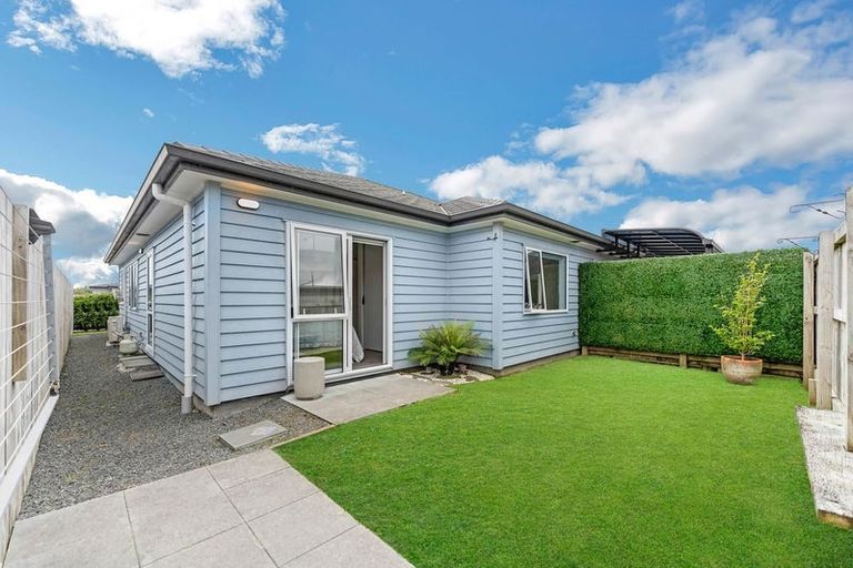 Photo of property in 101 Kuaka Drive, Takanini, 2112