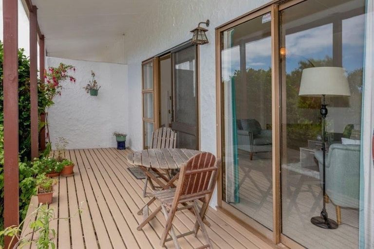 Photo of property in 88 Winara Avenue, Waikanae, 5036