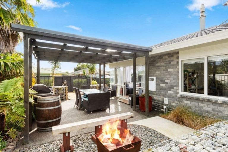 Photo of property in 52 Ocean Crest, Papamoa Beach, Papamoa, 3118