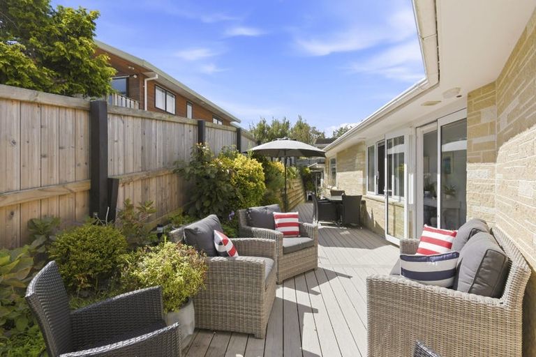 Photo of property in 17 Margaret Road, Raumati Beach, Paraparaumu, 5032