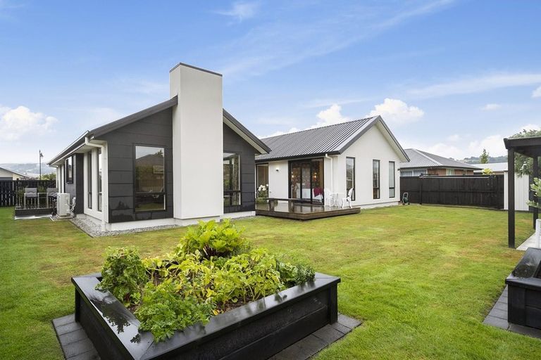 Photo of property in 5 Smiley Place, Mosgiel, 9024