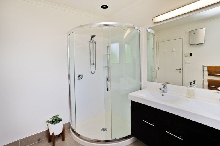 Photo of property in 65 Oteramika Road, Rockdale, Invercargill, 9812