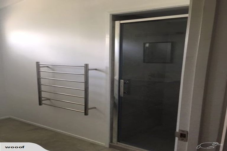 Photo of property in 2/29 Sealy Road, Torbay, Auckland, 0630