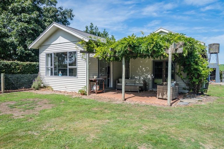 Photo of property in 381 Pareora River Road, Saint Andrews, Timaru, 7972