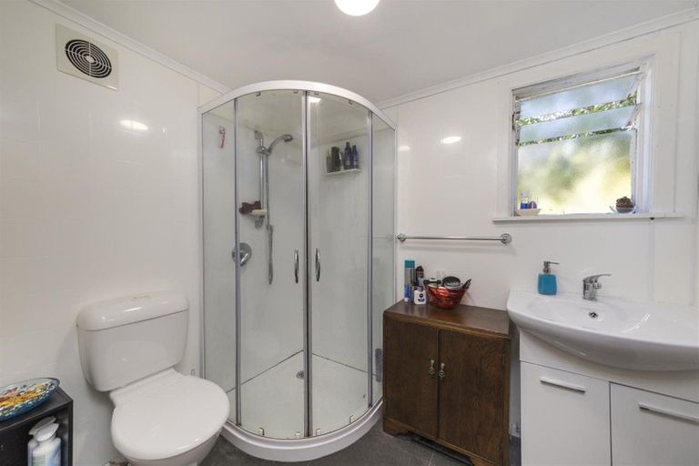 Photo of property in 2 Maunder Street, Marton, 4710