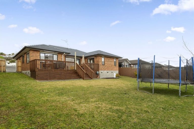 Photo of property in 92 Waterside Drive, Pyes Pa, Tauranga, 3112