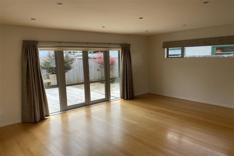 Photo of property in 250a Fergusson Drive, Heretaunga, Upper Hutt, 5018