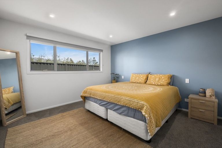 Photo of property in 42 Stratford Drive, Mount Pisa, Cromwell, 9383