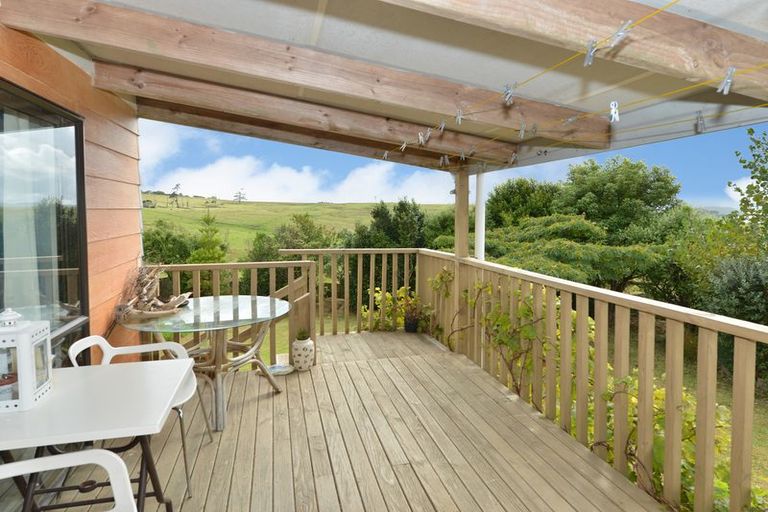 Photo of property in 19 Matakohe Place, Portland, Whangarei, 0178